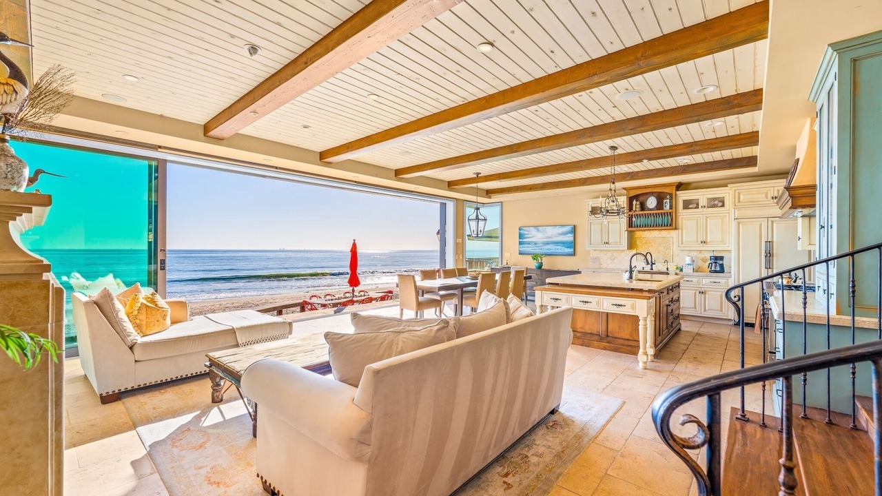 Photo of Livingroom in Mussel Shoals