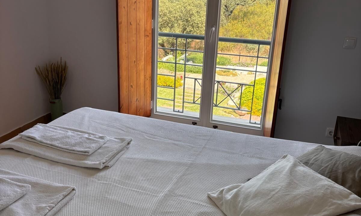 Photo of Bedroom in Redondo