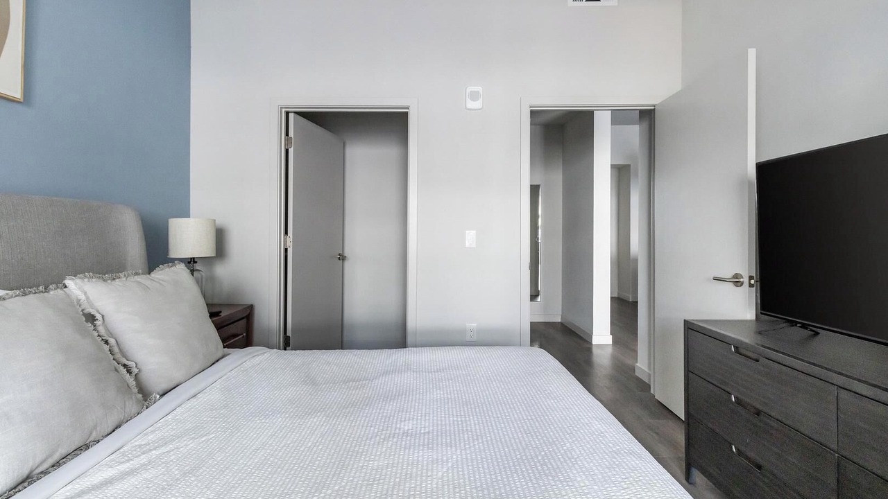 Photo of Bedroom in Reno/Tahoe Airport