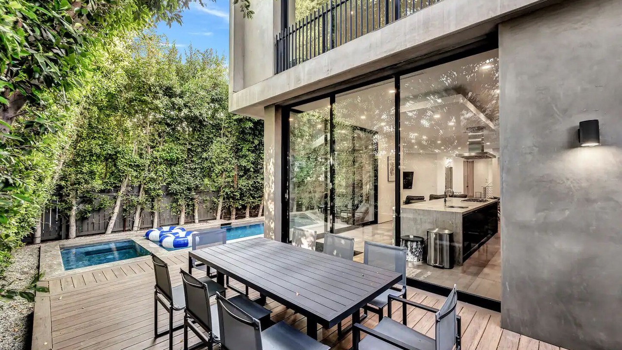 Photo of Outdoor in Beverly Grove