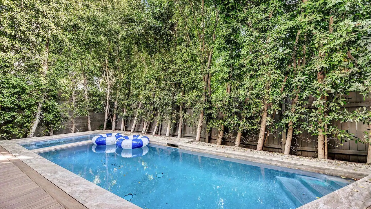 Photo of Outdoor in Beverly Grove