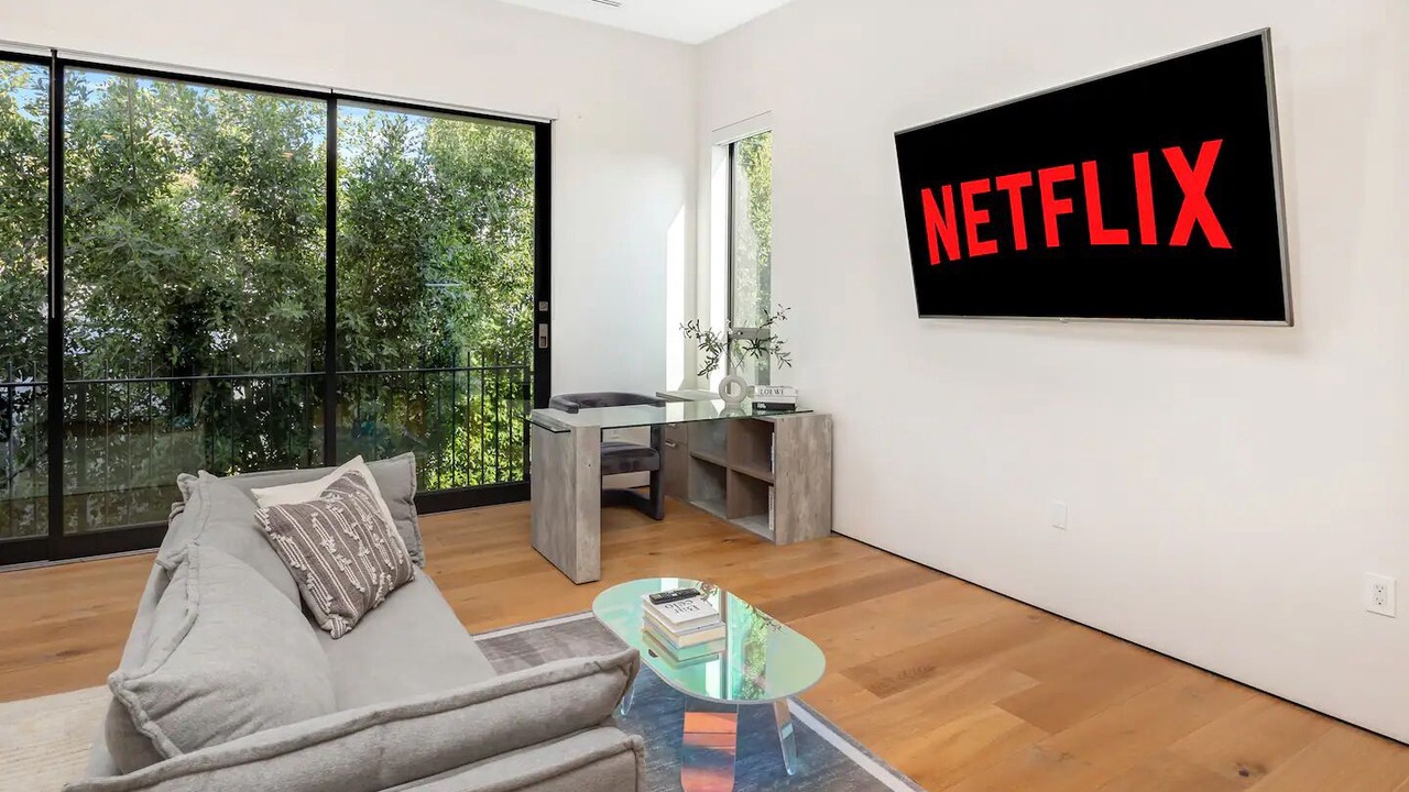 Photo of Livingroom in Beverly Grove