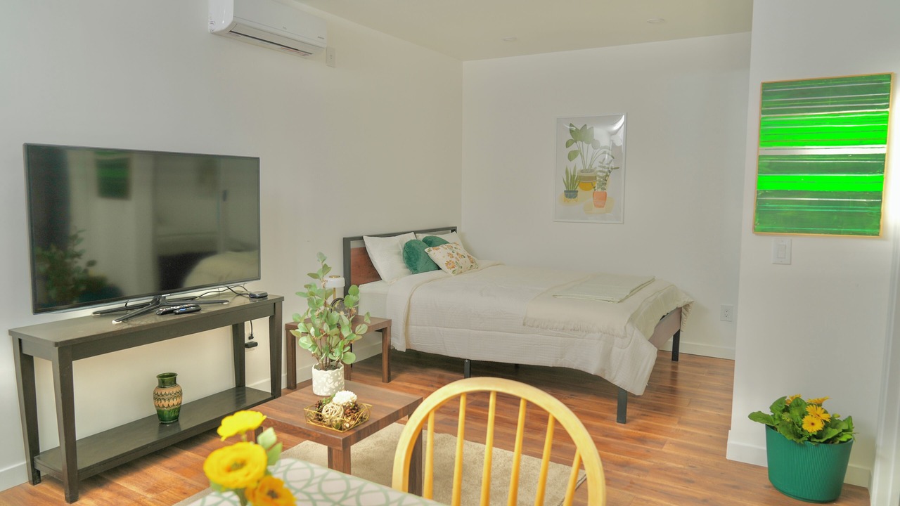 Photo of Bedroom in Agua Dulce