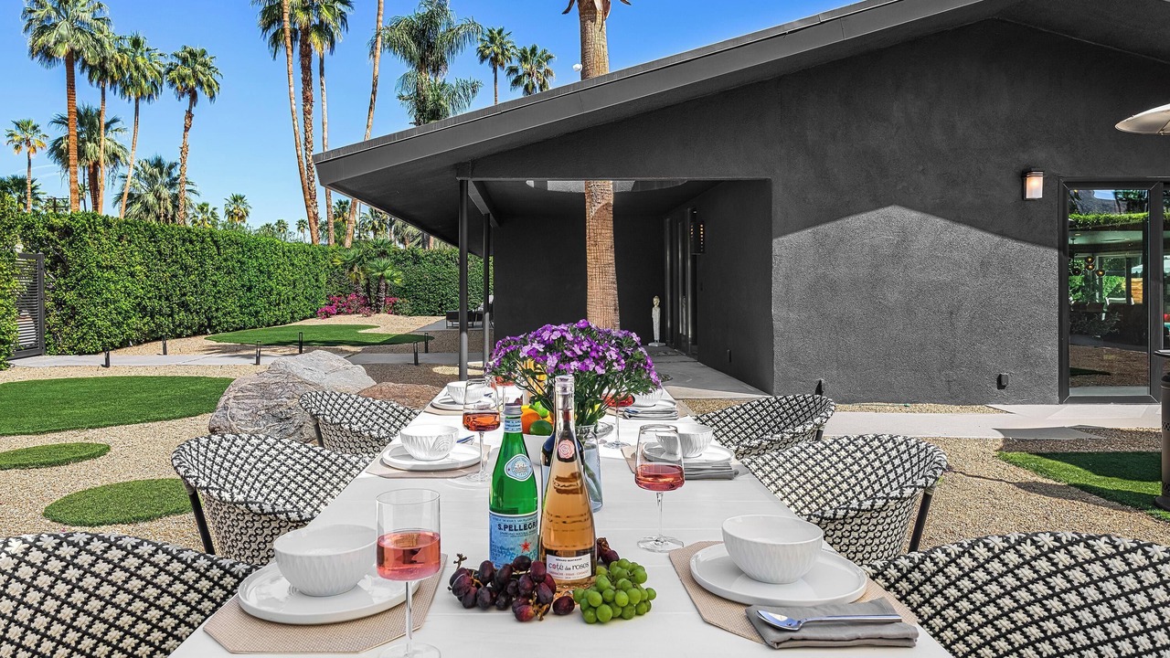 Photo of Outdoor in Tahquitz River Estates