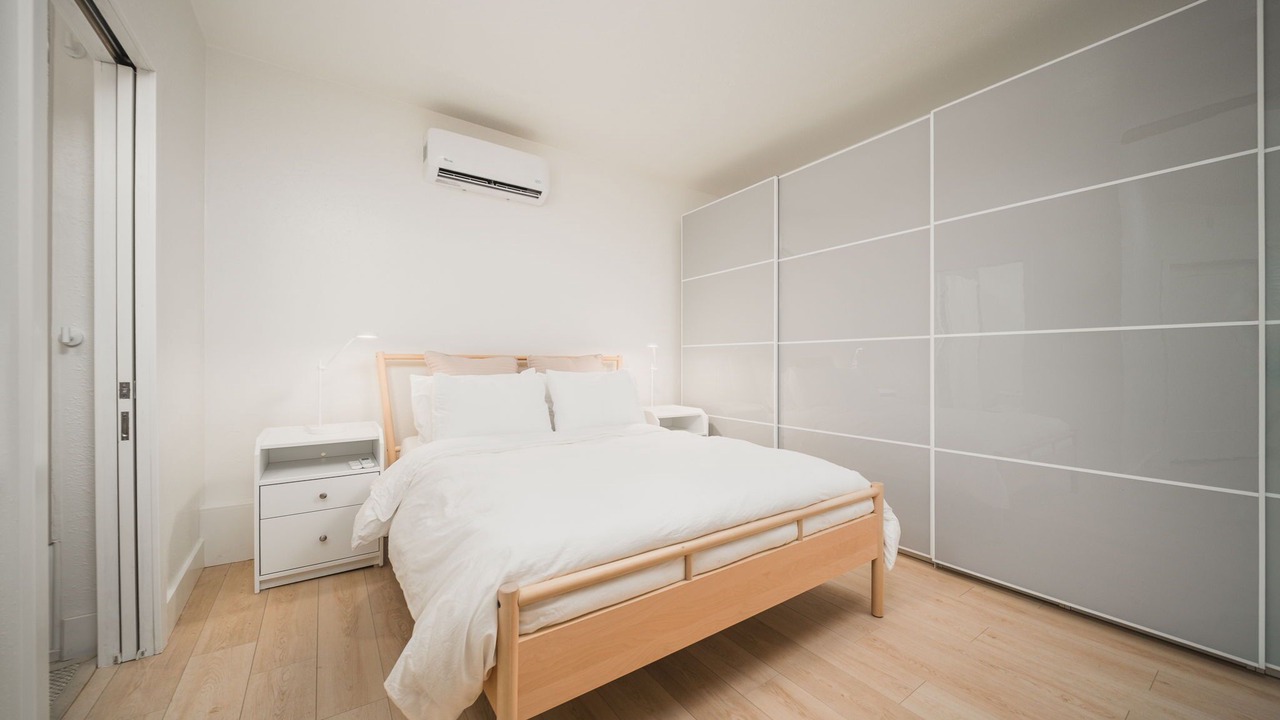 Photo of Bedroom in West University