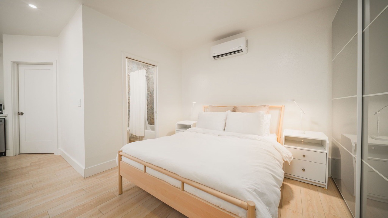 Photo of Bedroom in West University