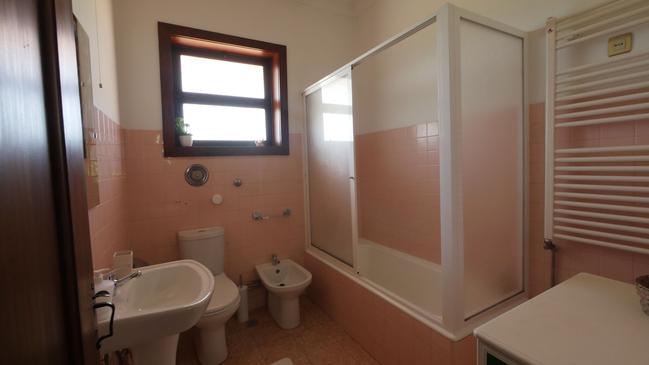 Photo of Bathroom in Arouca