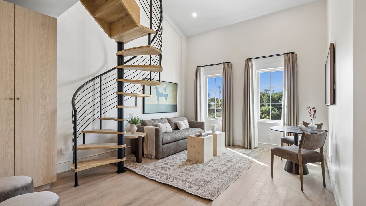 Photo of Livingroom in Oak Park