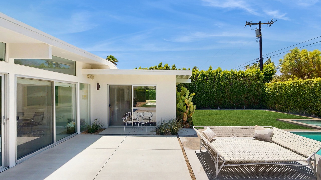 Photo of Patio Balcony in Desert Park Estates