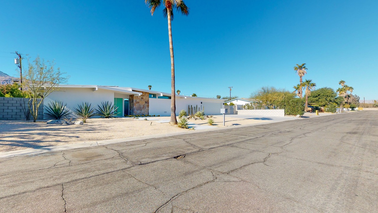 Photo of Outdoor in Desert Park Estates