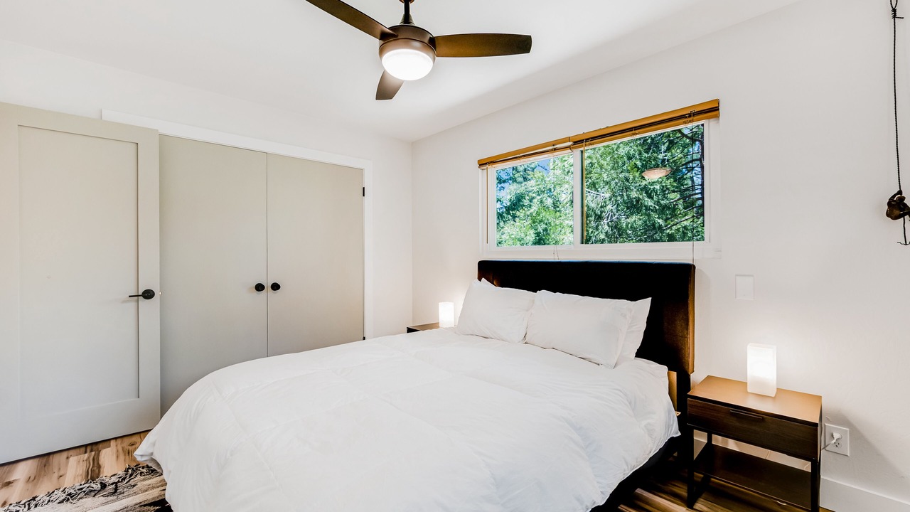 Photo of Bedroom in Idyllwild