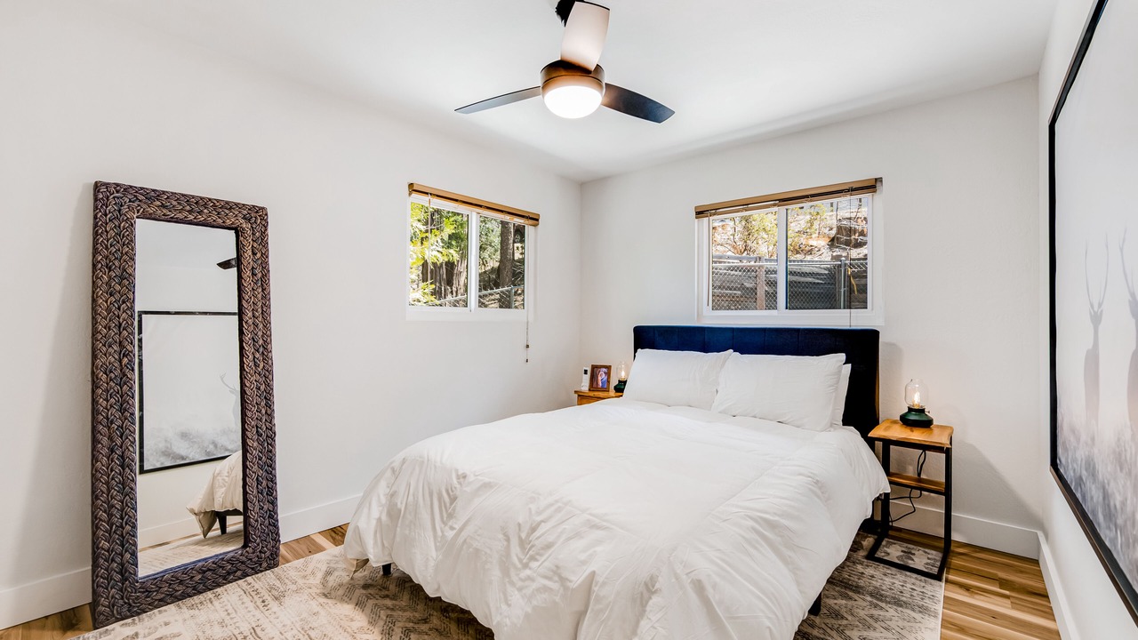 Photo of Bedroom in Idyllwild
