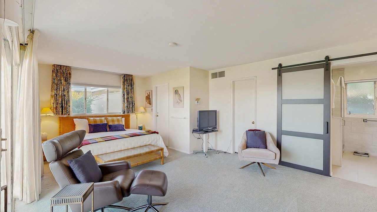 Photo of Bedroom in Araby Commons
