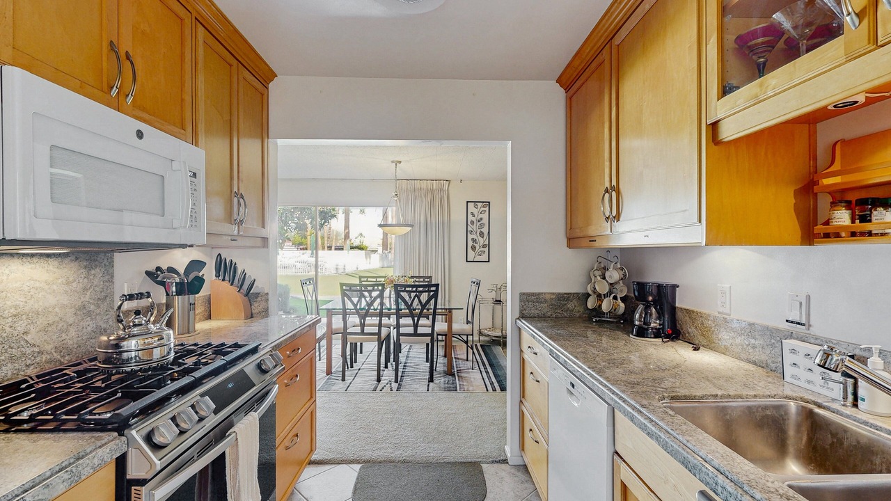 Photo of Kitchen in Araby Commons