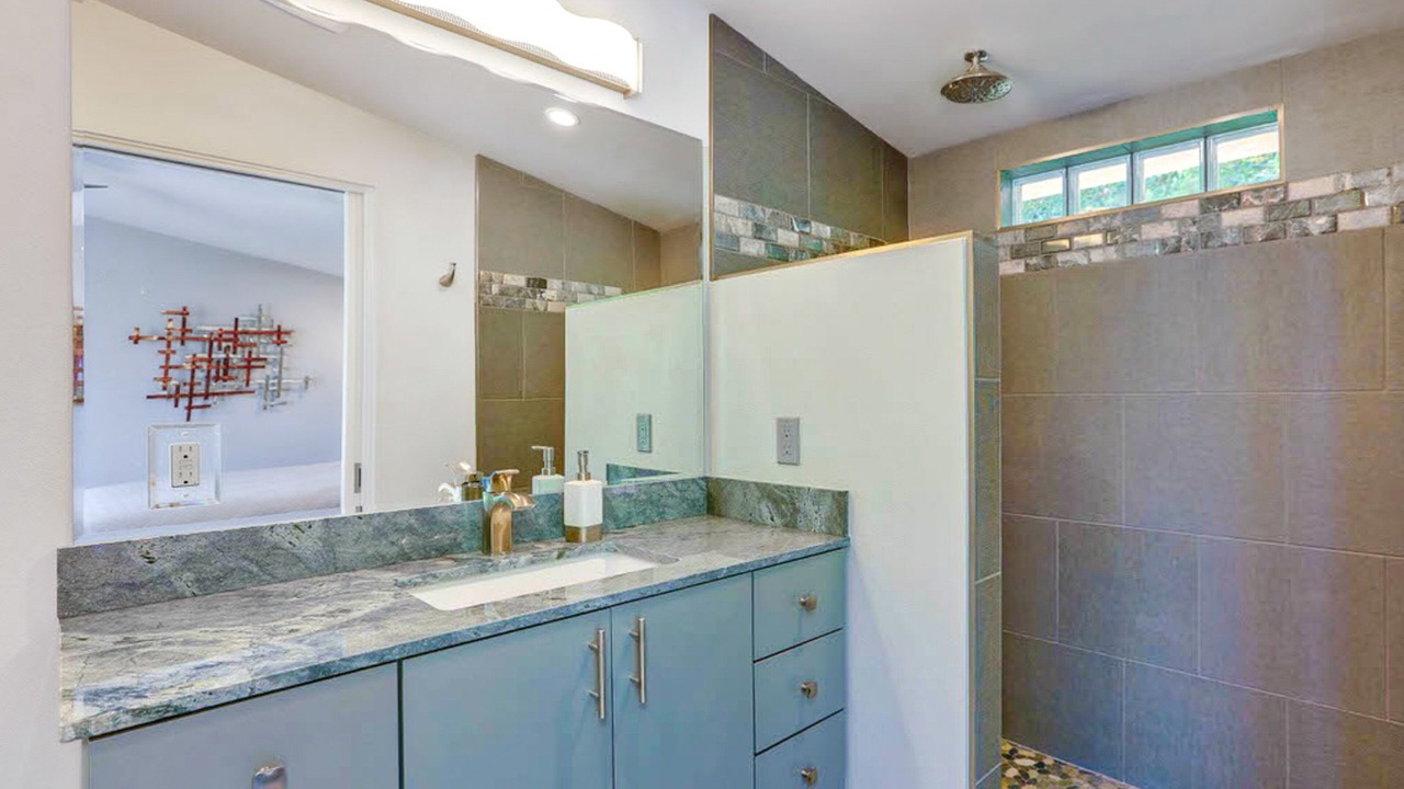 Photo of Bathroom in Tahquitz River Estates