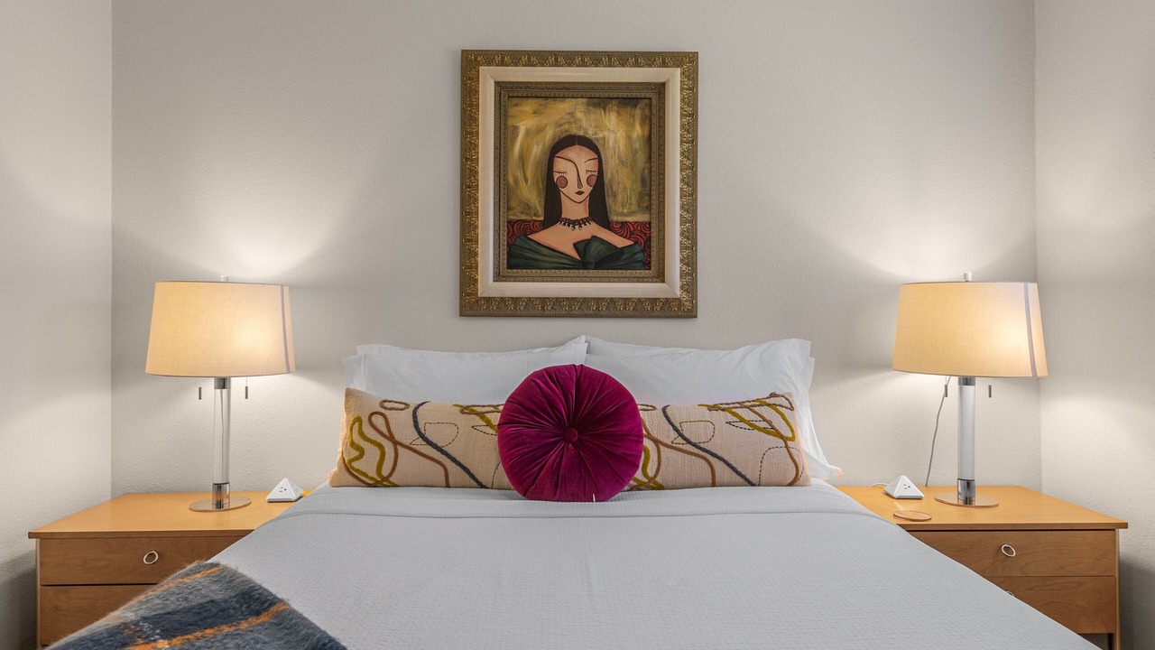 Photo of Bedroom in Racquet Club West