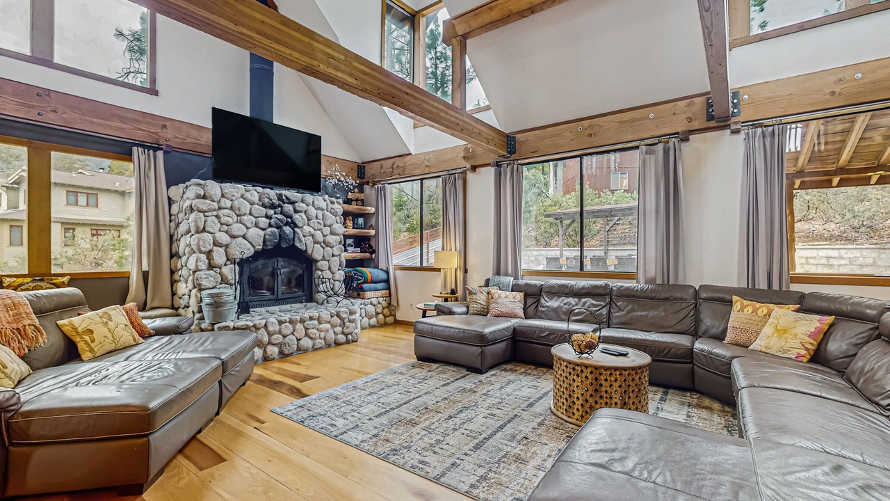 Photo of Livingroom in Fern Valley