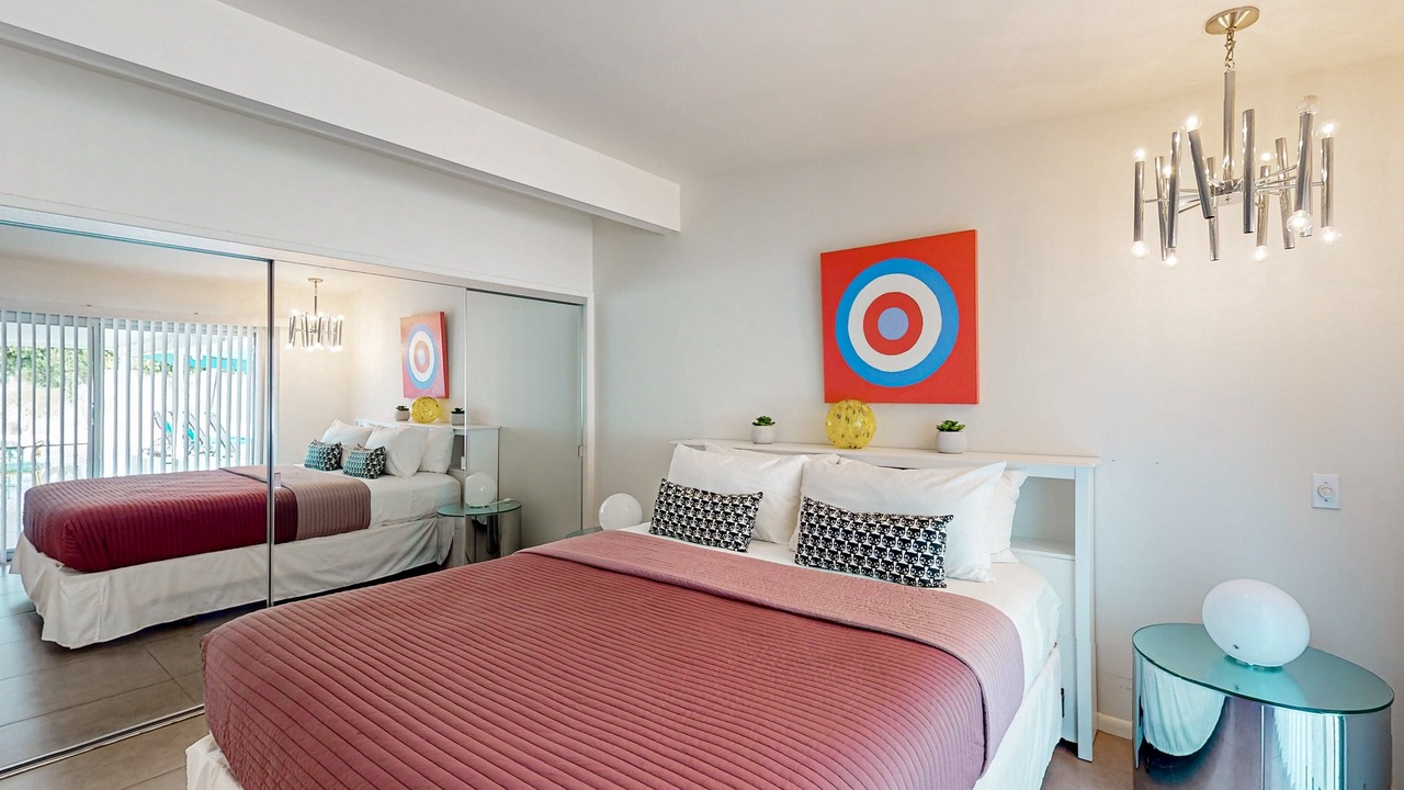 Photo of Bedroom in Racquet Club South