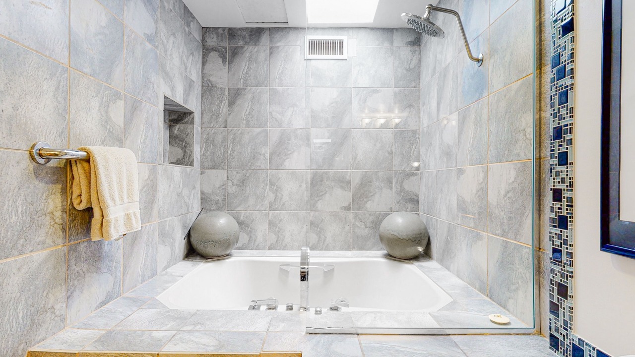 Photo of Bathroom in El Mirador