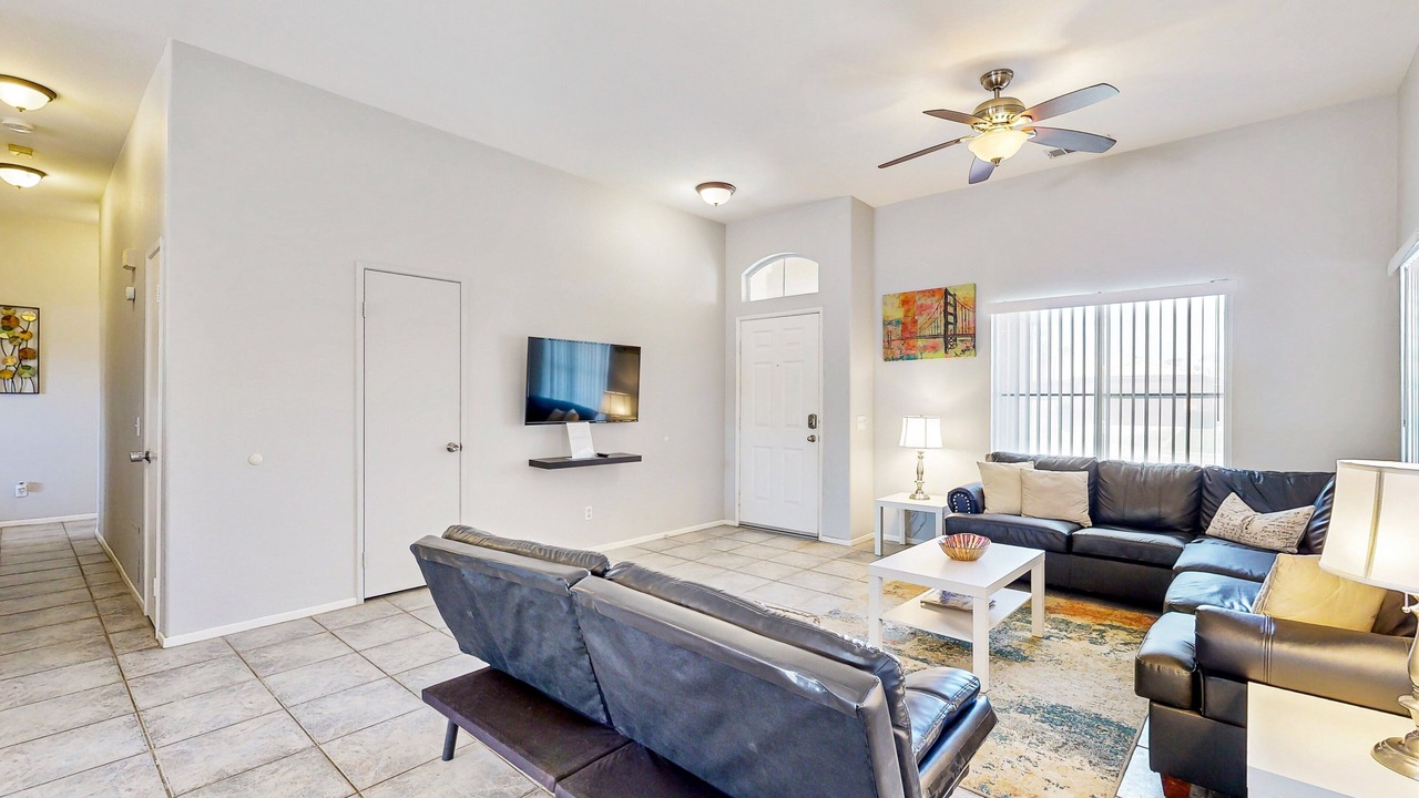 Photo of Livingroom in Cathedral City