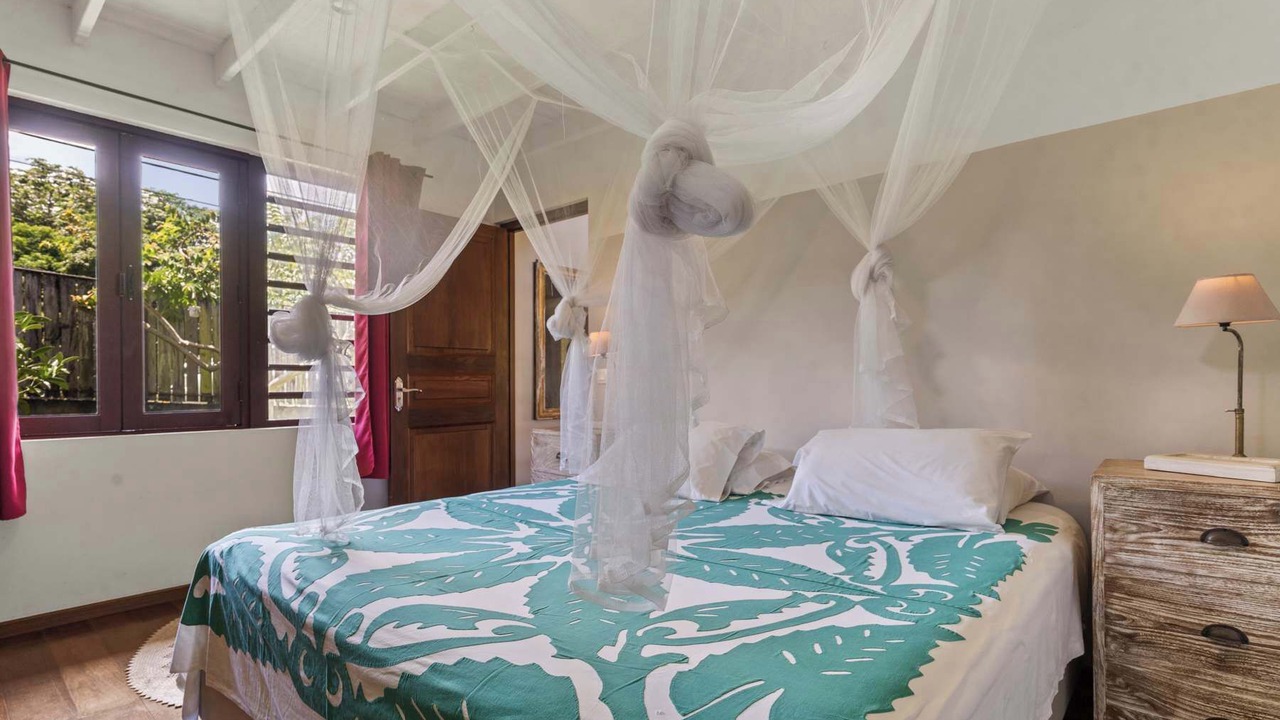 Photo of Bedroom in Afaahiti