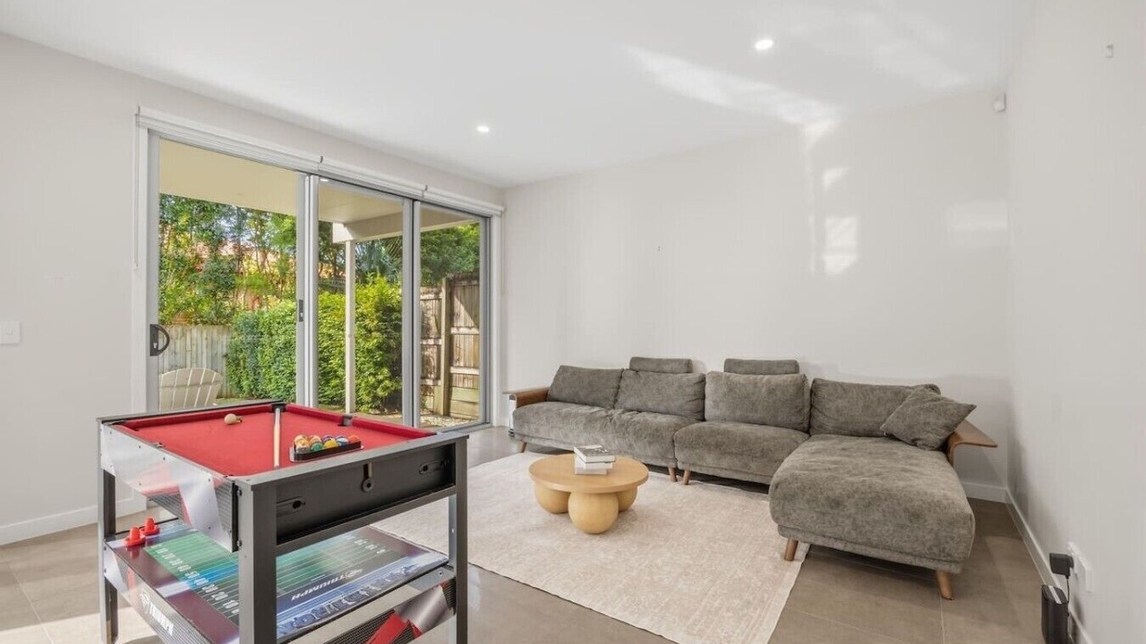 Photo of Livingroom in Hawthorne