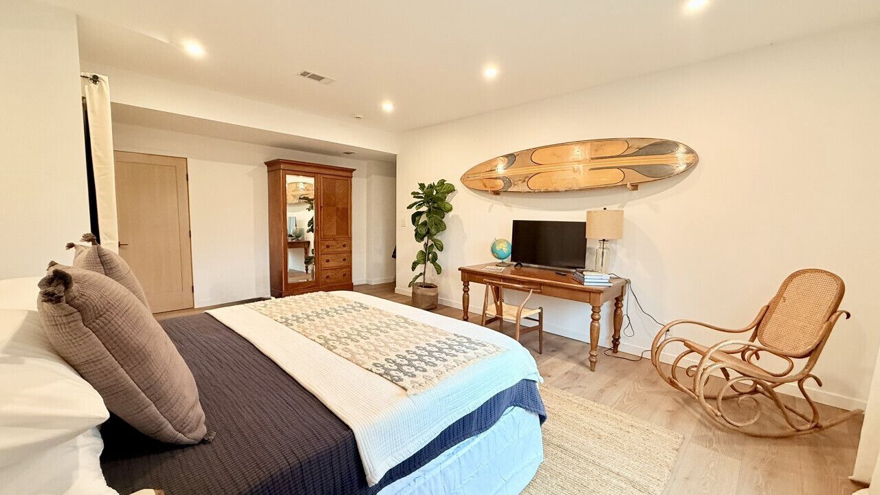 Photo of Bedroom in Meiners Oaks