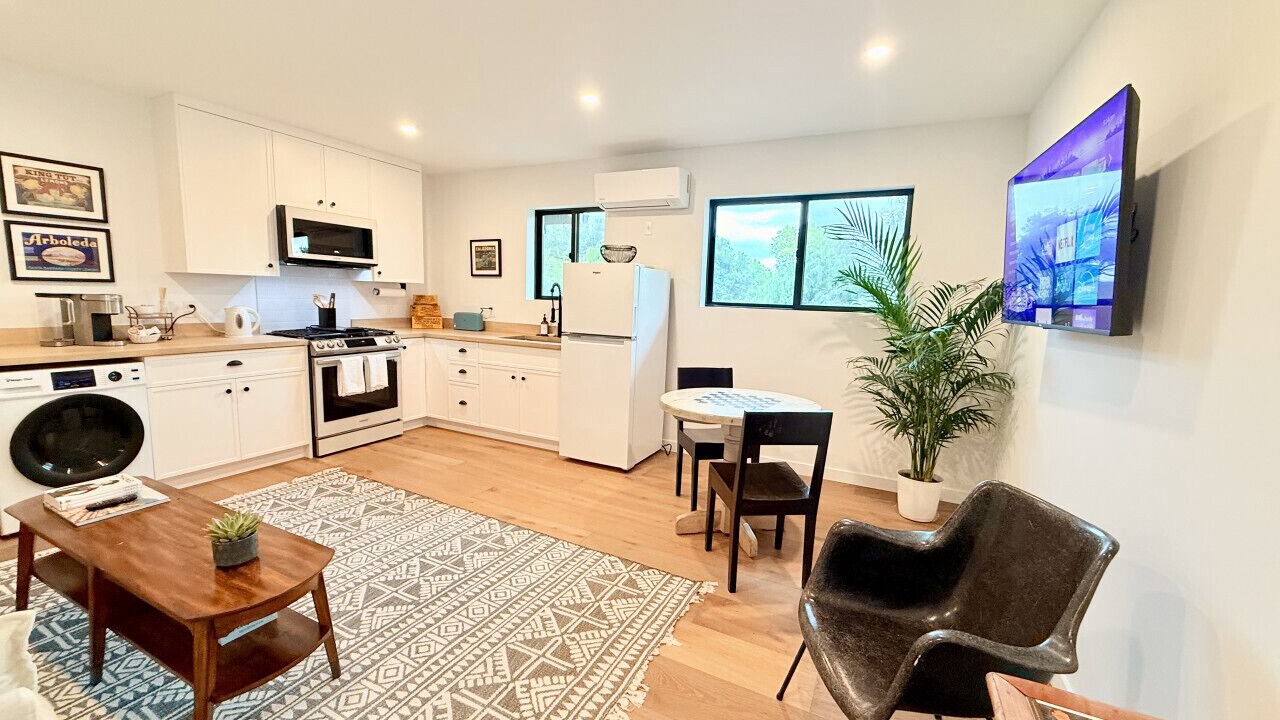 Photo of Kitchen in Meiners Oaks