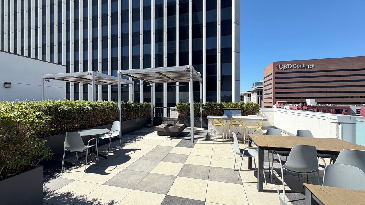 Photo of Outdoor in Wilshire