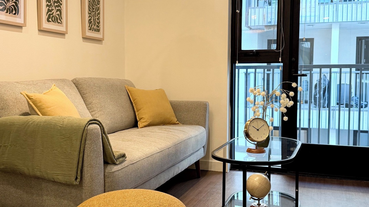 Photo of Livingroom in Wilshire