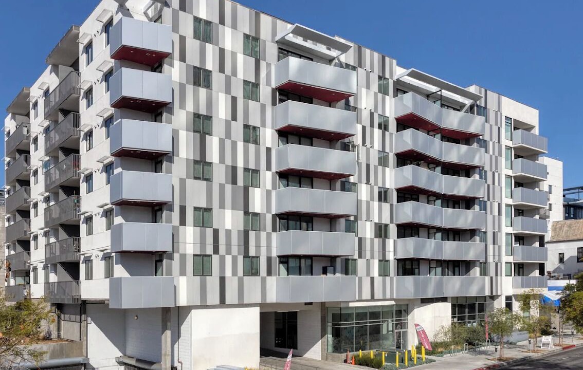 Photo of Outdoor in Wilshire