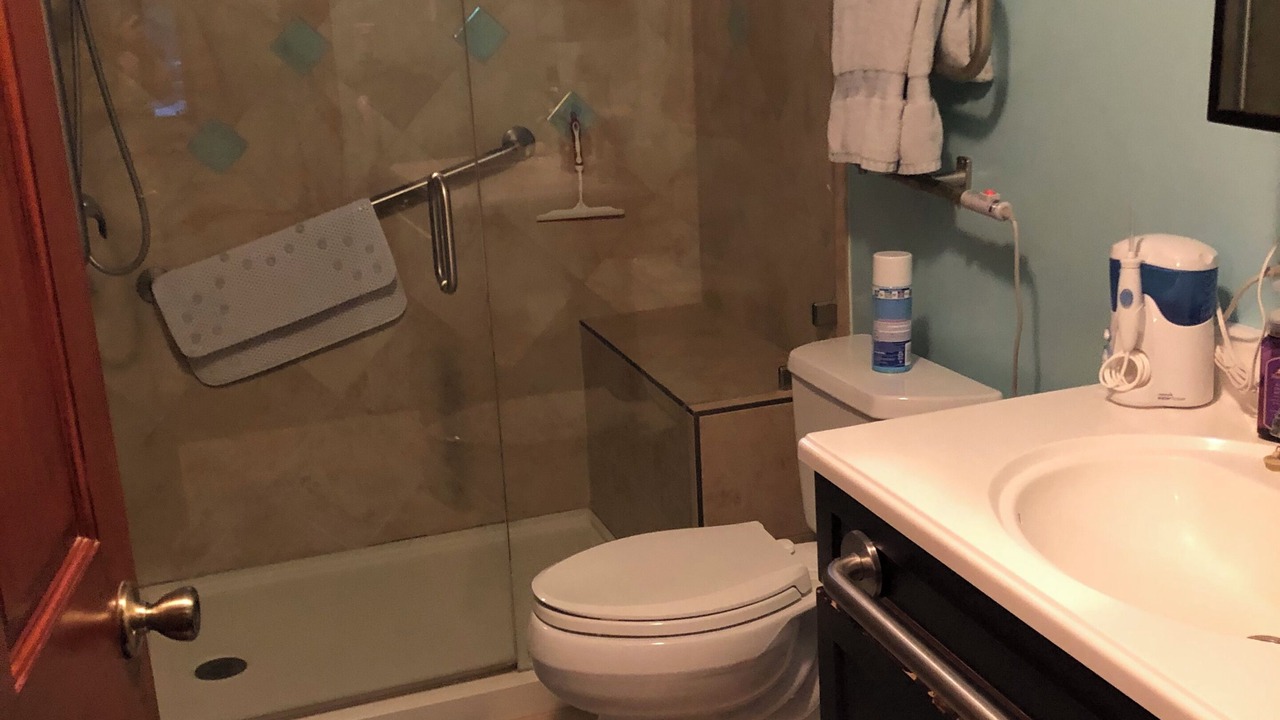 Photo of Bathroom in Ventura County