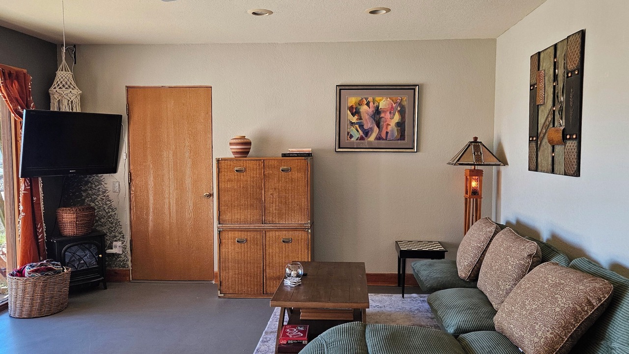 Photo of Livingroom in Pinyon Crest