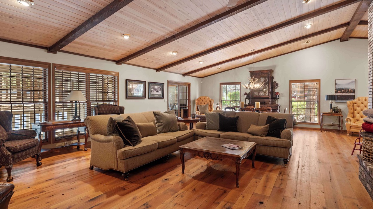 Photo of Livingroom in Big Bear Lake