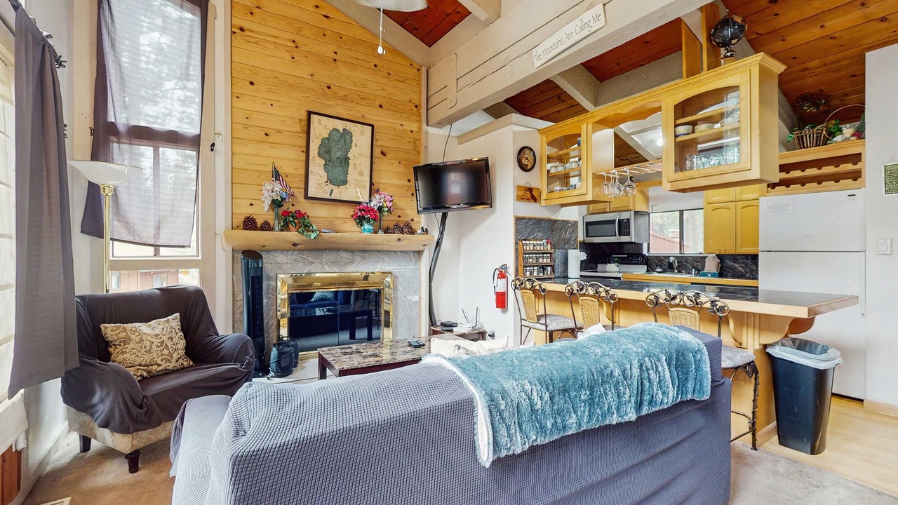 Photo of Livingroom in South Lake Tahoe