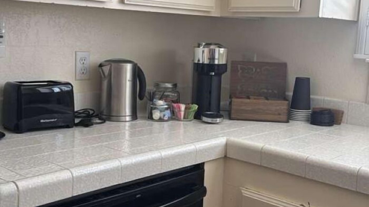 Photo of Kitchen in Racquet Club South