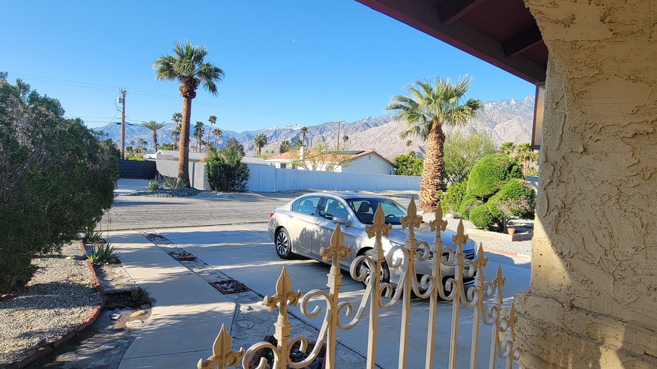 Photo of Outdoor in Racquet Club South