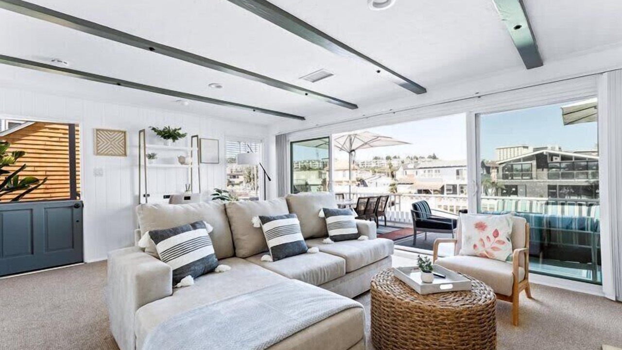 Photo of Livingroom in West Newport