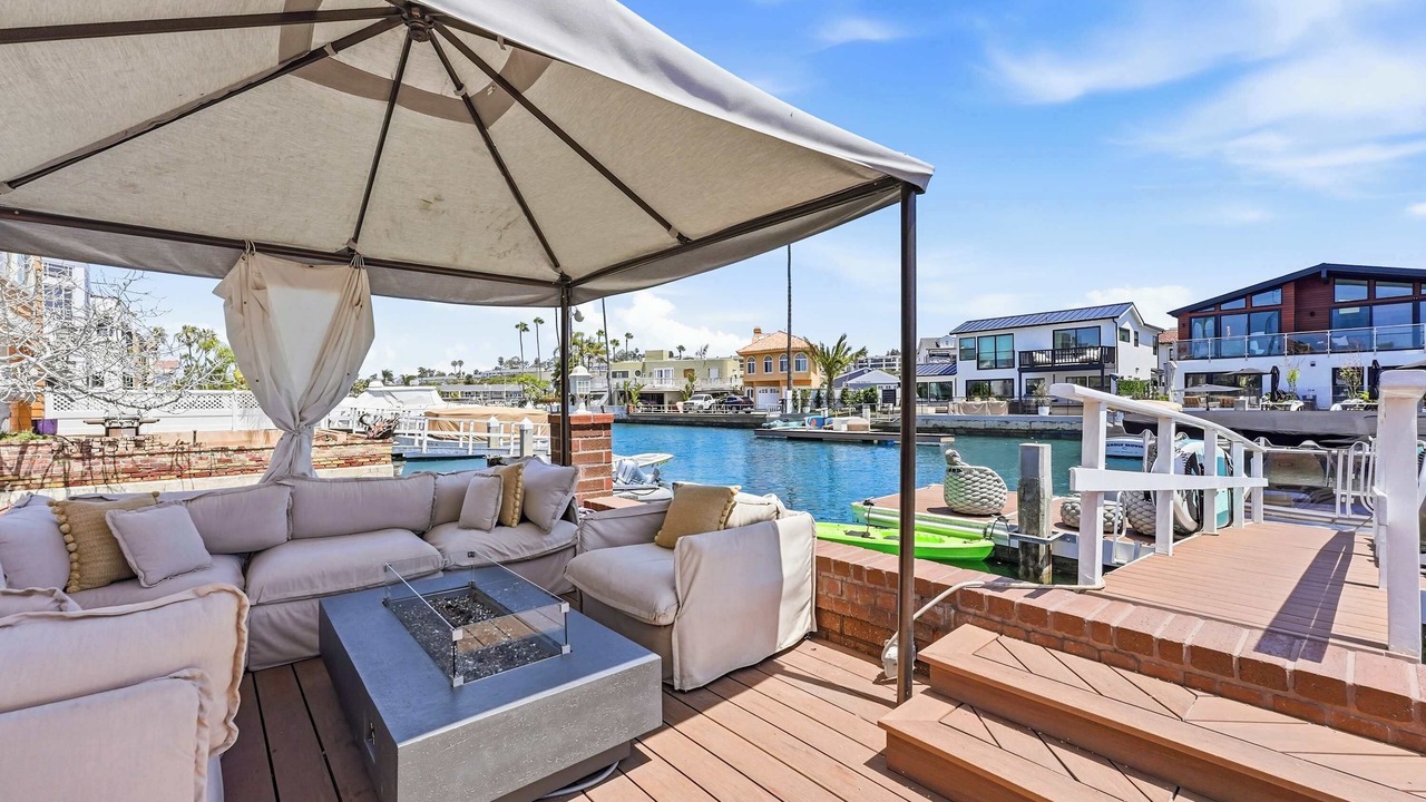 Photo of Patio Balcony in West Newport