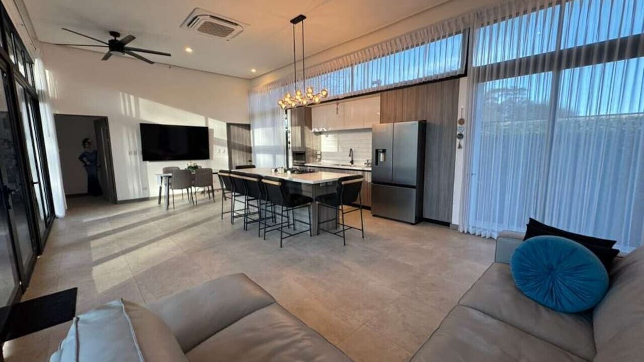 Photo of Livingroom in Canton Carrillo