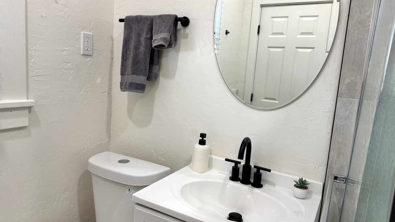 Photo of Bathroom in Hanford