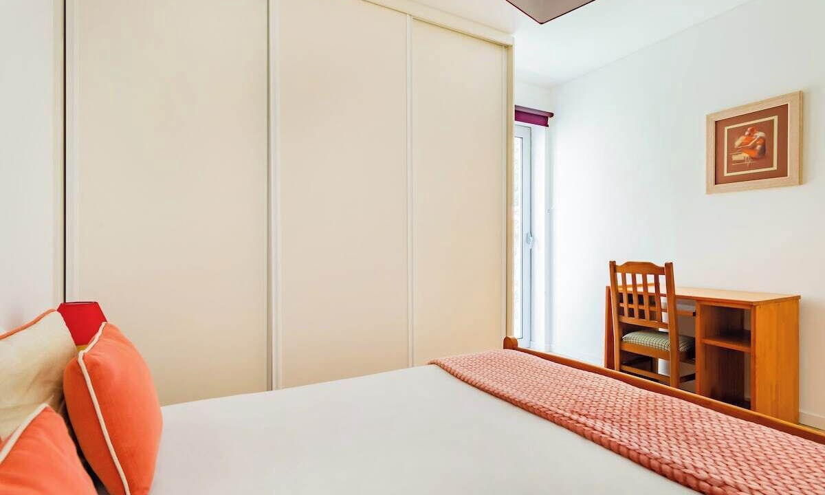 Photo of Bedroom in Oeiras