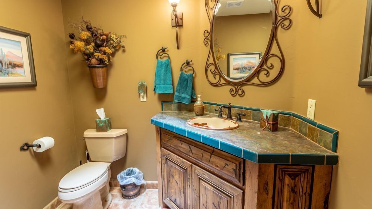 Photo of Bathroom in Parker Strip