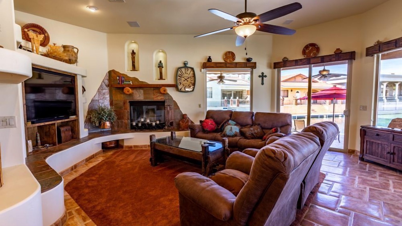 Photo of Livingroom in Parker Strip