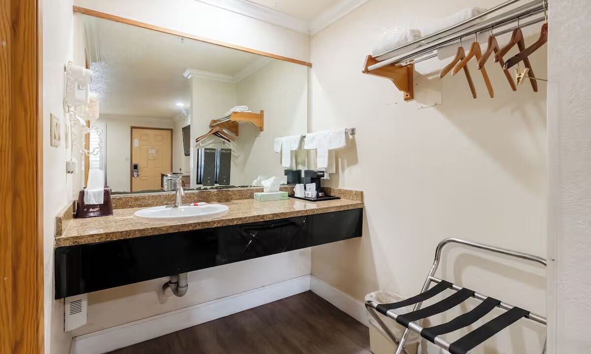 Photo of Bathroom in Corcoran