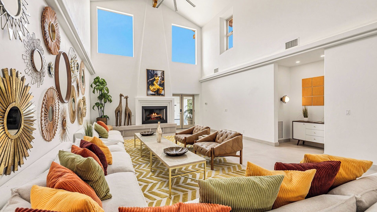 Photo of Livingroom in Palm Desert