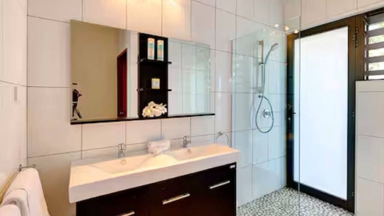 Photo of Bathroom in Tagaqe