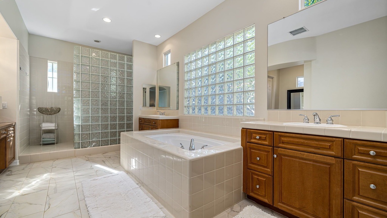 Photo of Bathroom in La Quinta