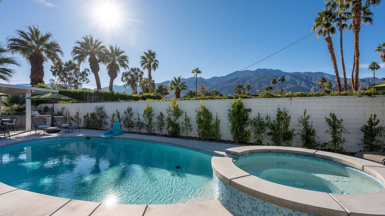 Photo of Outdoor in Sunmor
