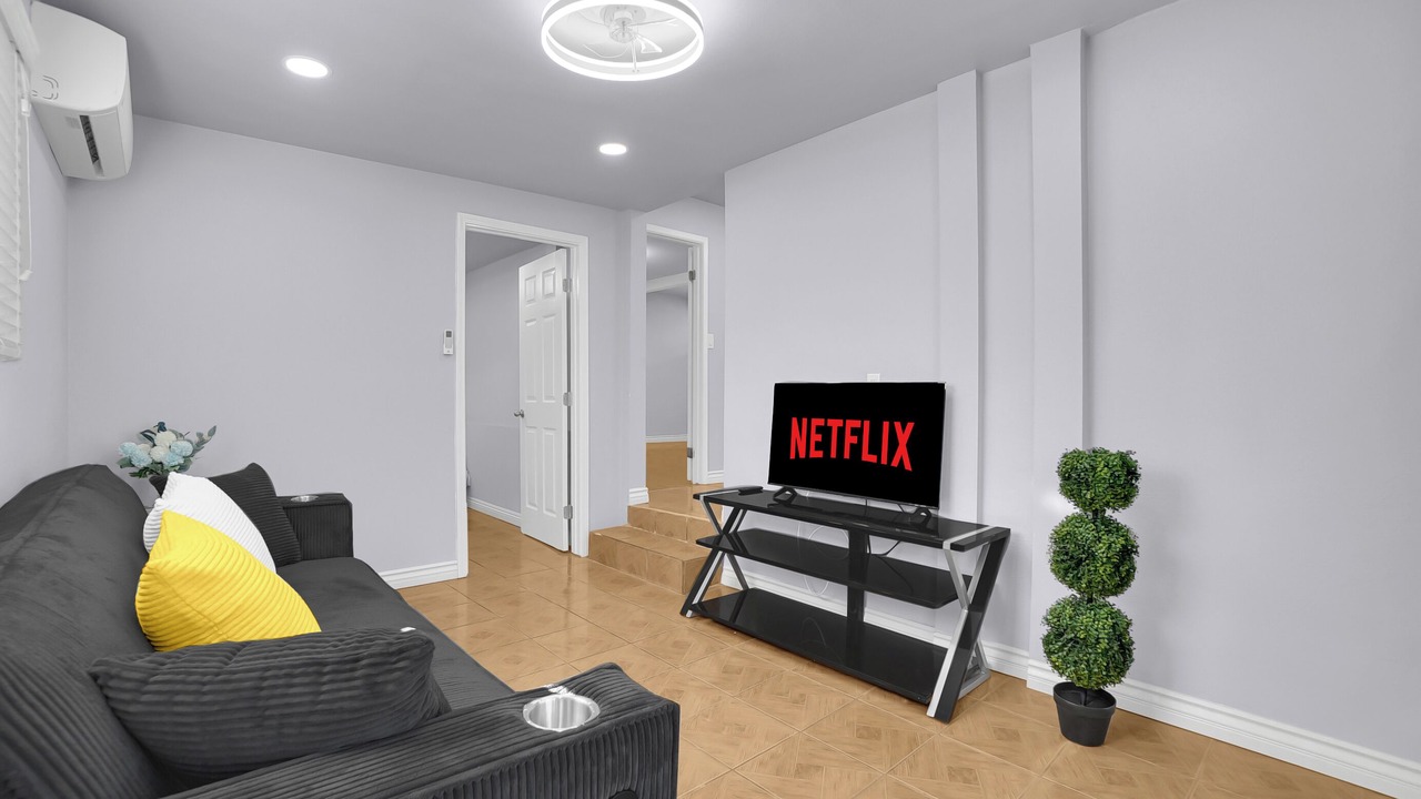 Photo of Livingroom in Los Angeles